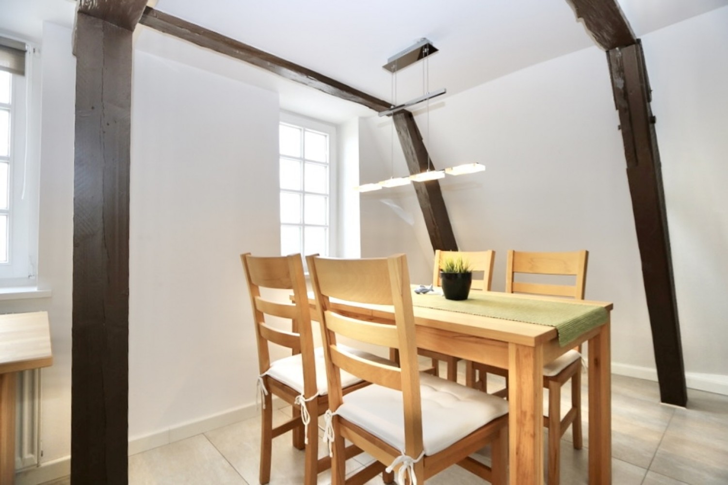 Einziehen und wohlfühlen! Voll möblierte 2-Raum-Wohnung mit ca. 58 m² im Herzen Rostocks! - Photo 4