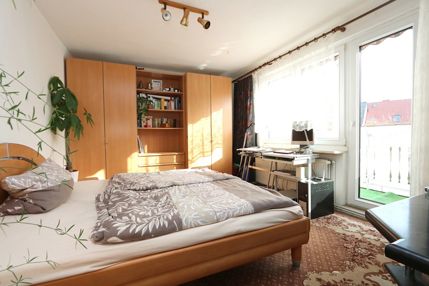 Großzügiges Reihenendhaus, 144 m² Wohnfläche, 6 Zimmer, Garage im